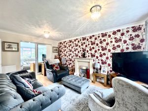 Living Room- click for photo gallery